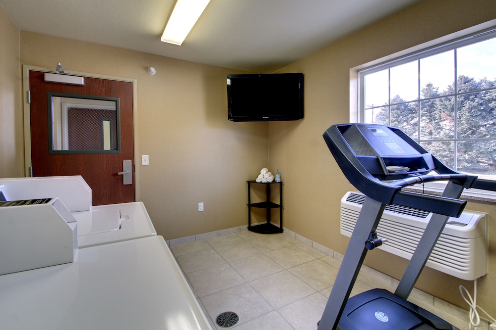 Cobblestone Inn & Suites Hartington - photo 23