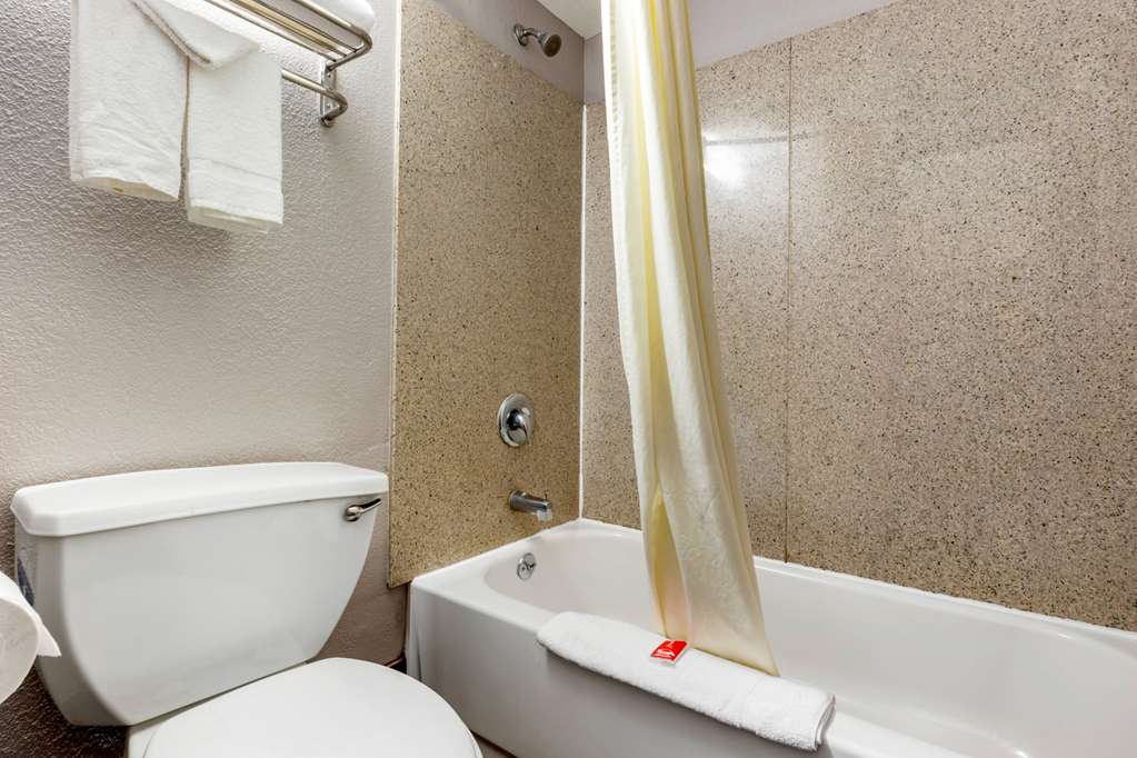 Econo Lodge Rock Hill - photo 19