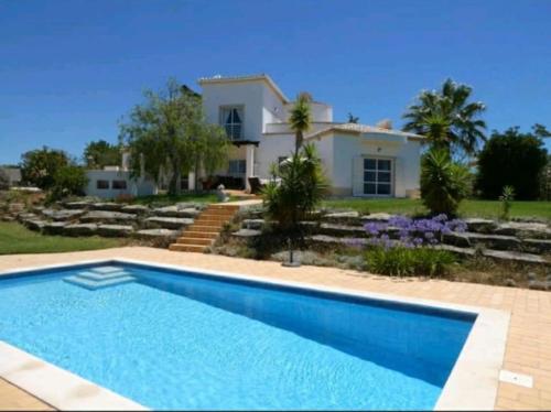 Casa Ben — 4-Star Luxury Hotel in Carvoeiro, Portugal