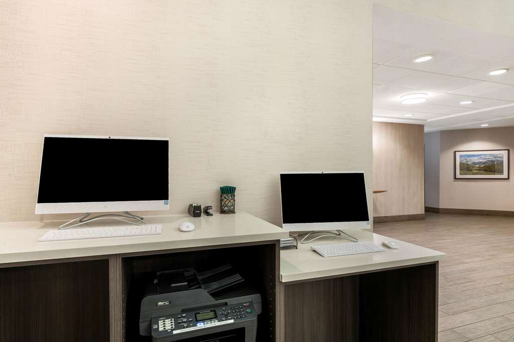 La Quinta Inn & Suites by Wyndham Bozeman - photo 29