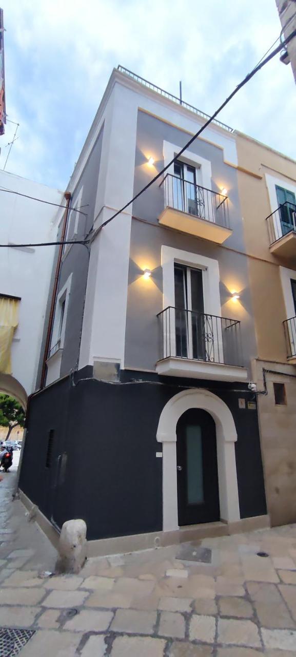Just Here Apartments Lascia Fare a Dio — 4-Star Luxury Hotel in Bari, Italy