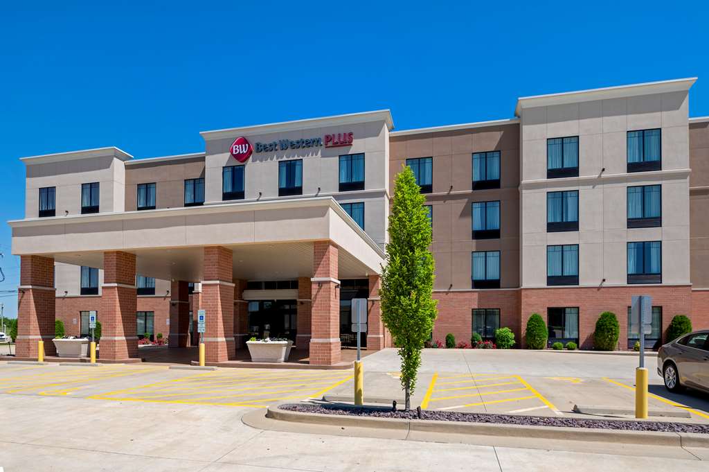 Best Western Plus Centralia Hotel & Suites - photo 39