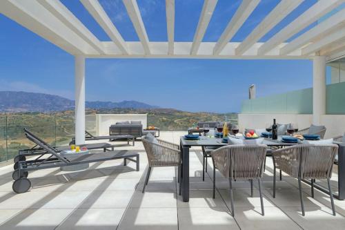 Beautiful new apartment — 4-Star Luxury Hotel in Mijas, Spain