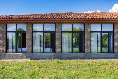 Villa Chateau Artwine