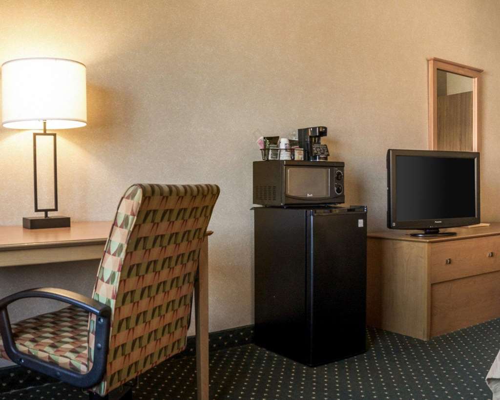 Comfort Inn Jamestown South - photo 11