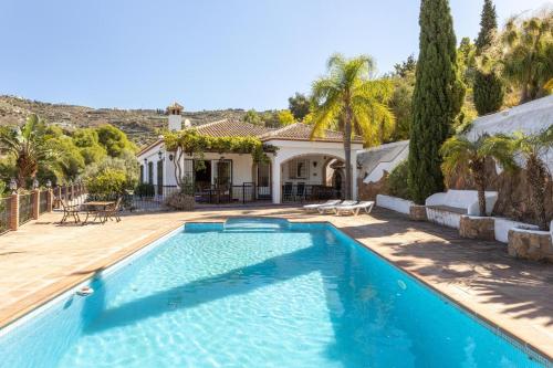 Casa Cristina — 4-Star Luxury Hotel in Jete, Spain
