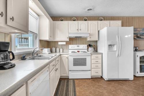 Shorebird by Oak Island Accommodations - photo 39