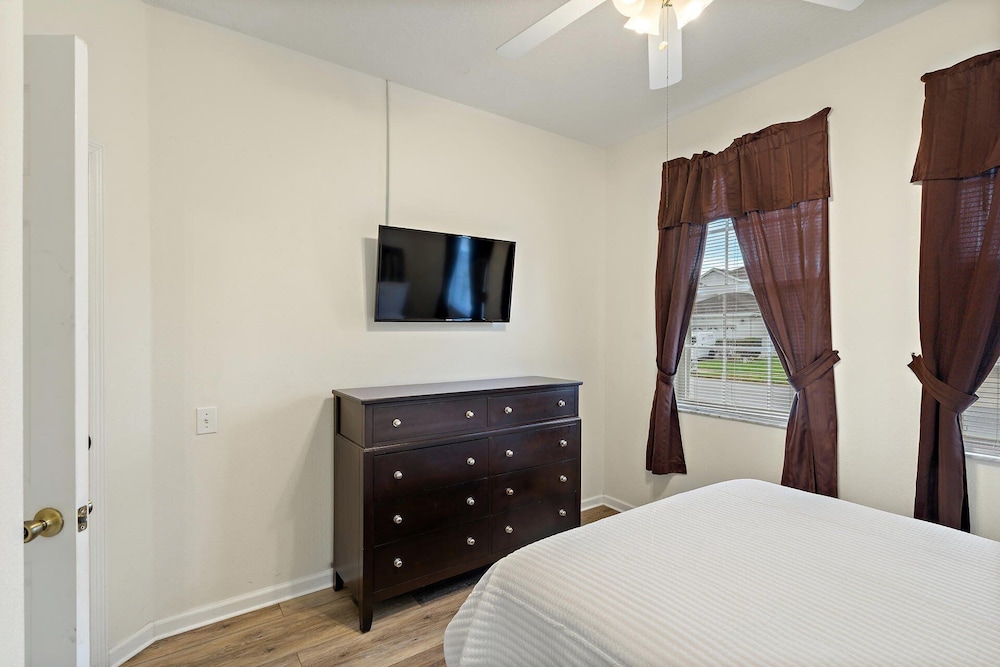 8104 fan Palm way - photo 5