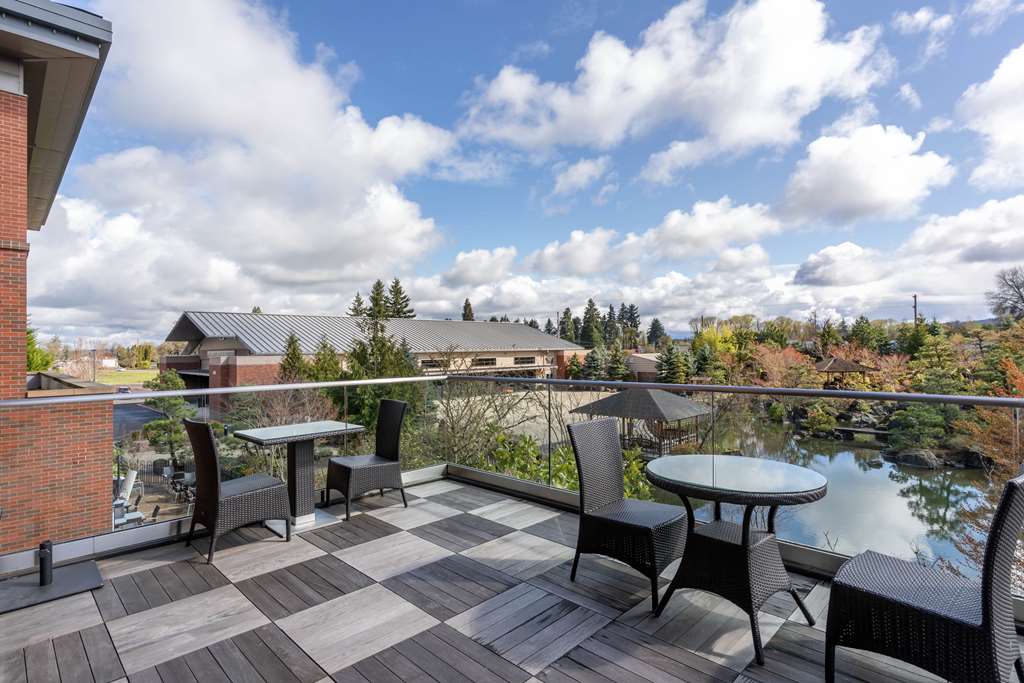 Best Western Premier Boulder Falls Inn - photo 8