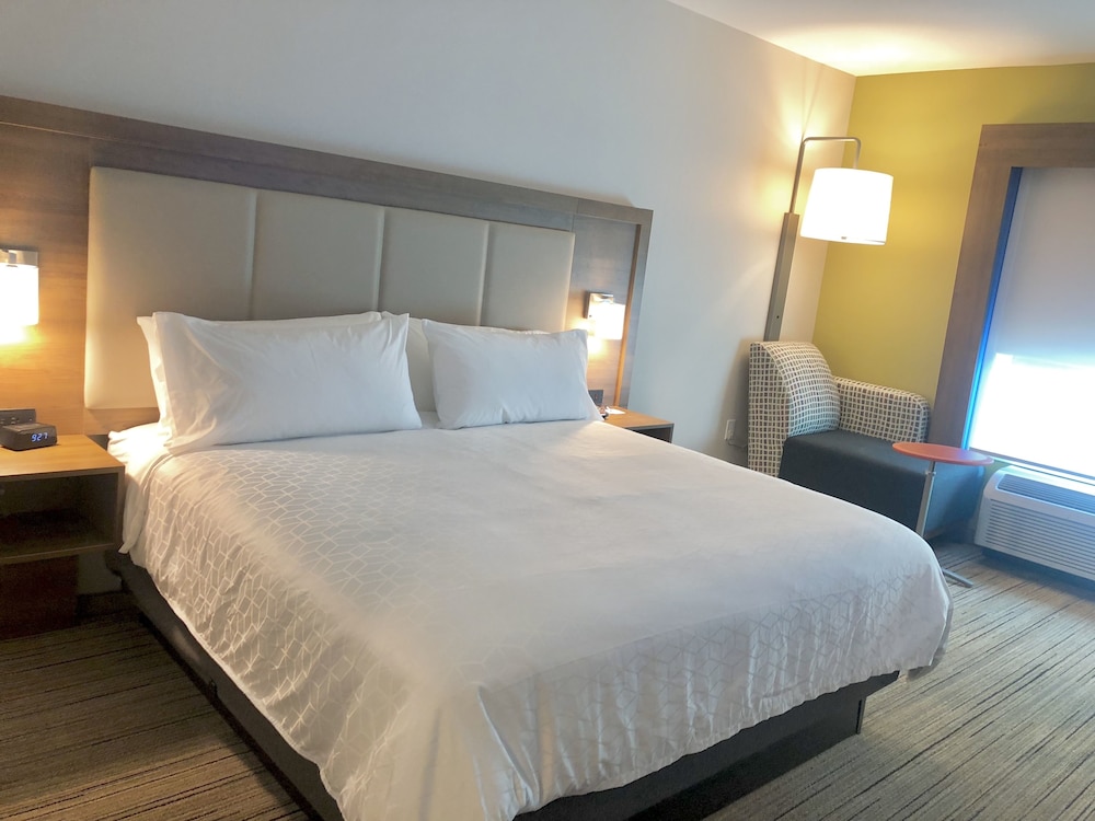 Holiday Inn Express & Suites Raleigh Airport Brier Creek by IHG - photo 6