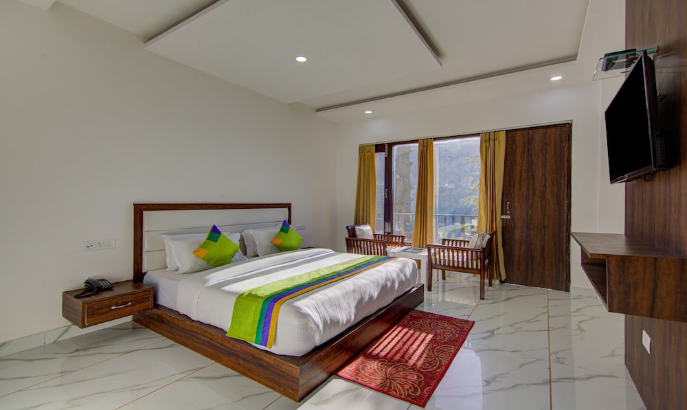 Treebo Down Town Dalhousie in Dalhousie, India