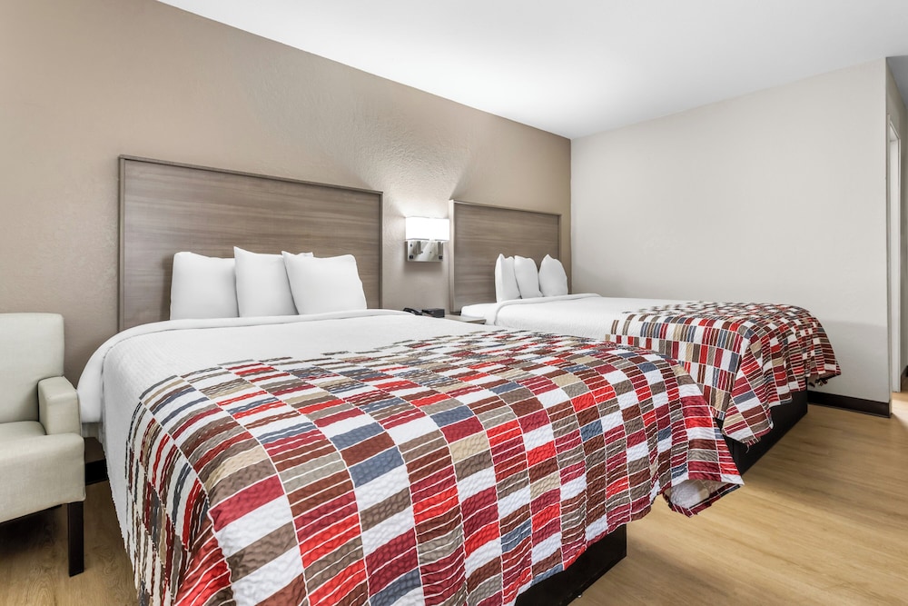 Red Roof Inn Huntsville AL - photo 18