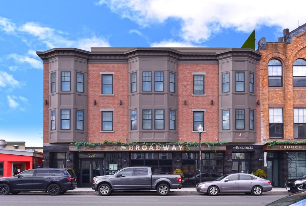 Global Luxury Suites at South Boston - photo 23