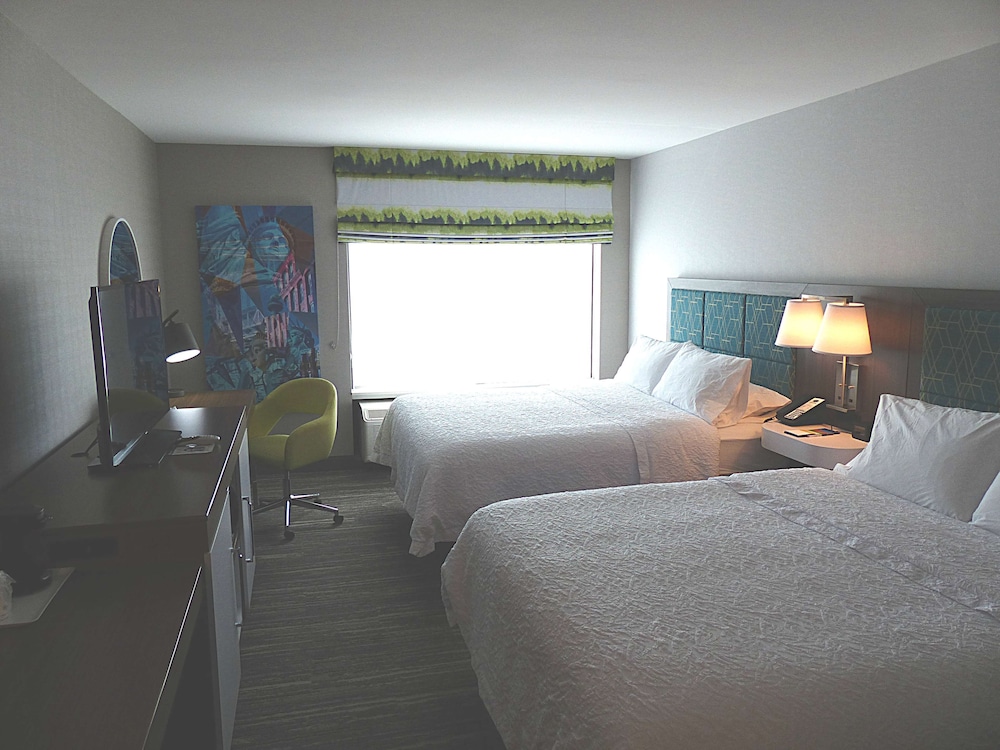 Hampton Inn Paramus - photo 17