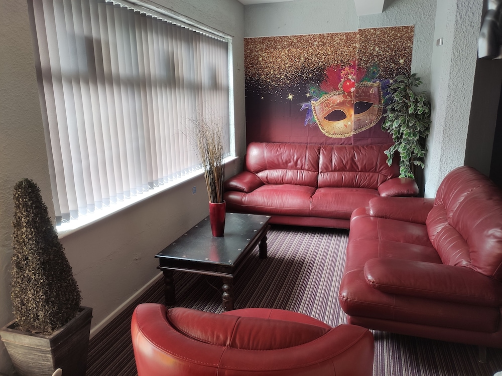 The Mardi Gras Guest Accommodation - last minute hotel in Blackpool