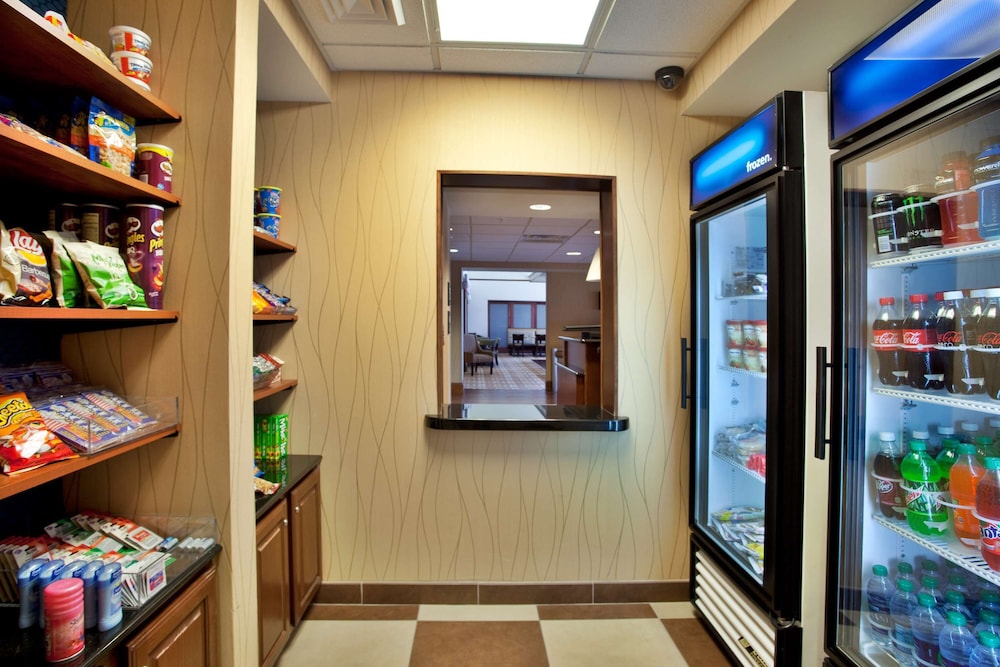 Hampton Inn & Suites Morgan City - photo 54