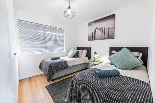 Luxury Beachfront Apartment in Blouberg 304 The Waves