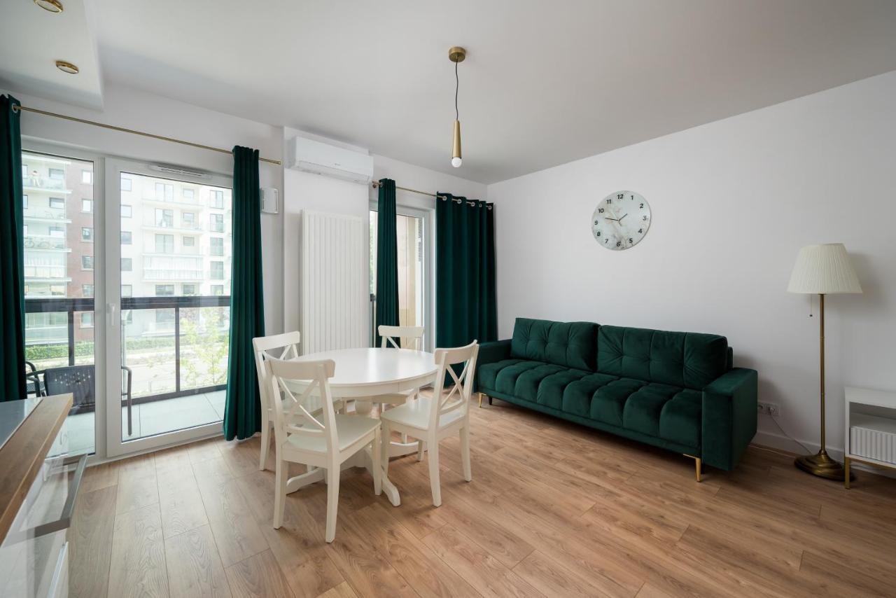 Bemowo Narwik Deluxe Studio by BookingHost — 4-Star Luxury Hotel in Warsaw, Poland