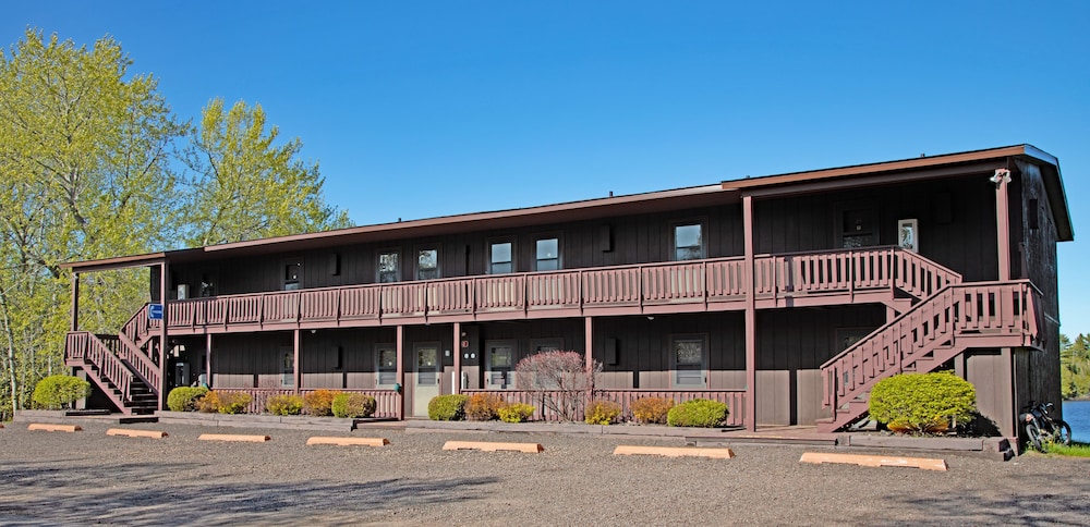 Lake Fanny Hooe Resort 2 Bed With Balcony #12 1 Bedroom Hotel Room by RedAwning - photo 31