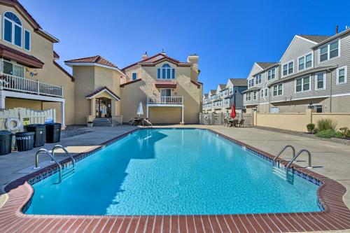 Townhome with Balcony Less Than 1 Mi to Wildwood Crest BCH — 4-Star Luxury Hotel in Wildwood Crest, United States