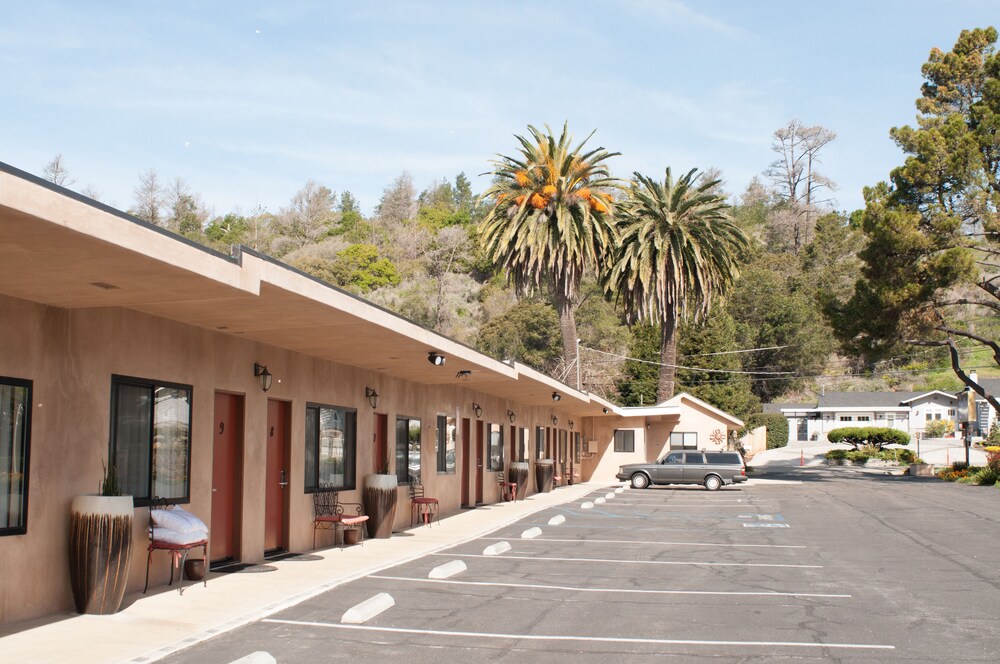 Cambria Palms Motel - photo 21