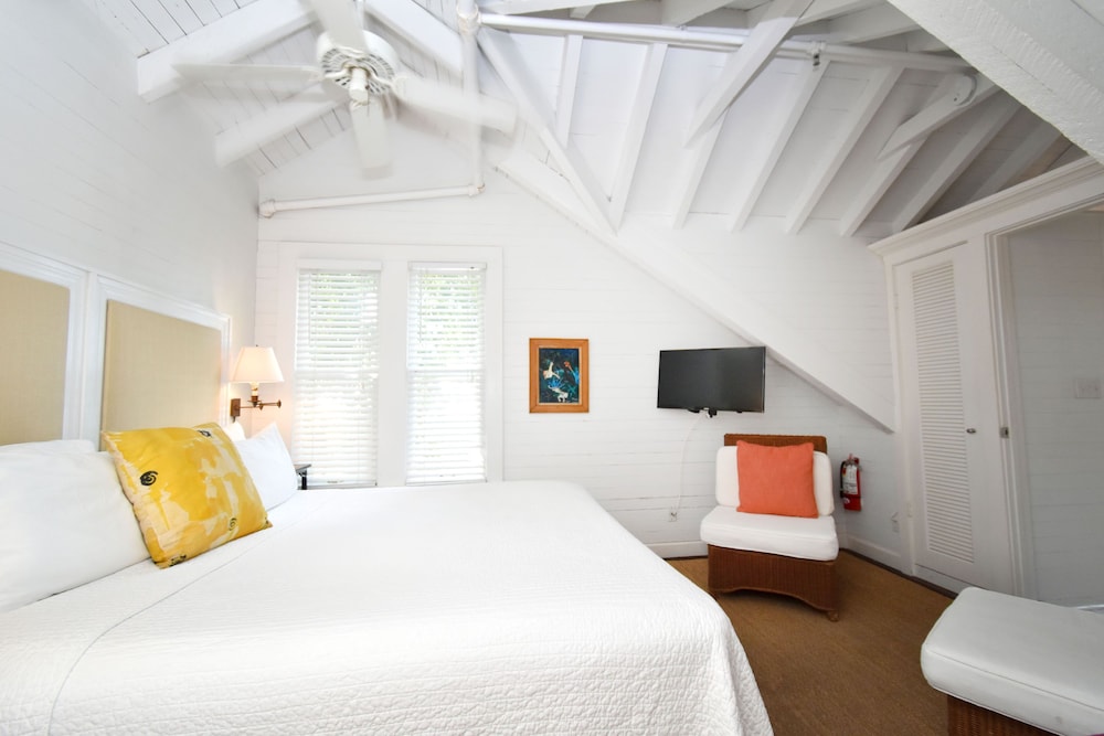 Simonton Court Historic Inn & Cottages - photo 156
