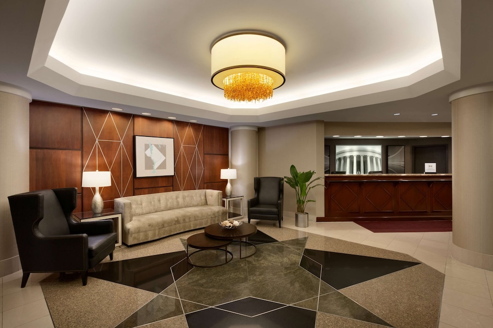 Hilton Arlington - photo 7