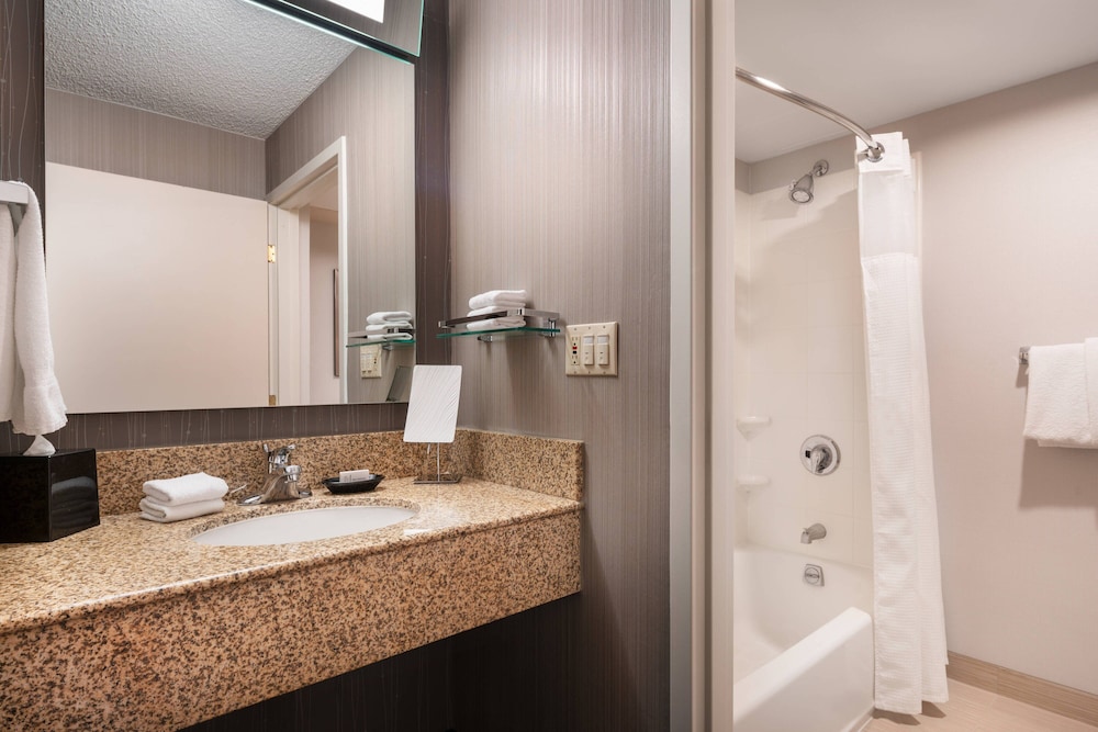 Courtyard by Marriott Novato Marin Sonoma - photo 16