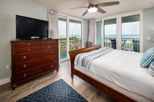 Nautilus 1206 Gulf Front 2nd flr 2 BR 2 BA — 4-Star Luxury Hotel in Fort Walton Beach, United States