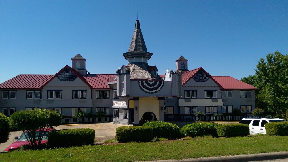 Victorian Palace - last minute hotel in Branson