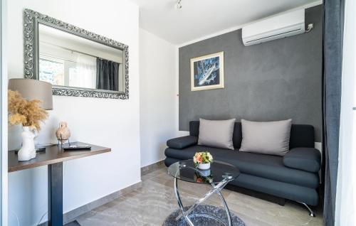 Amazing Apartment In Mokosica With Wifi