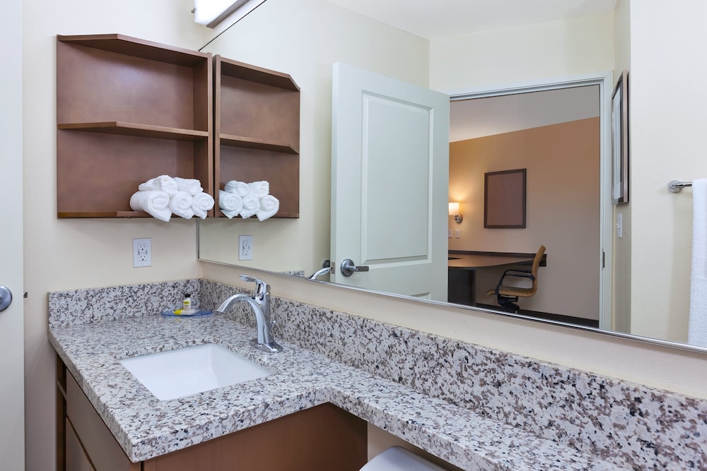 Candlewood Suites Louisville NE Downtown Area by IHG - photo 22