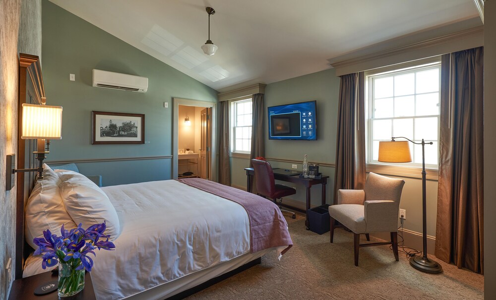 The Groton Inn - photo 9