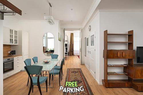 BOHO Cosy Pest Apartment Budapest — 4-Star Luxury Hotel in Budapest, Hungary