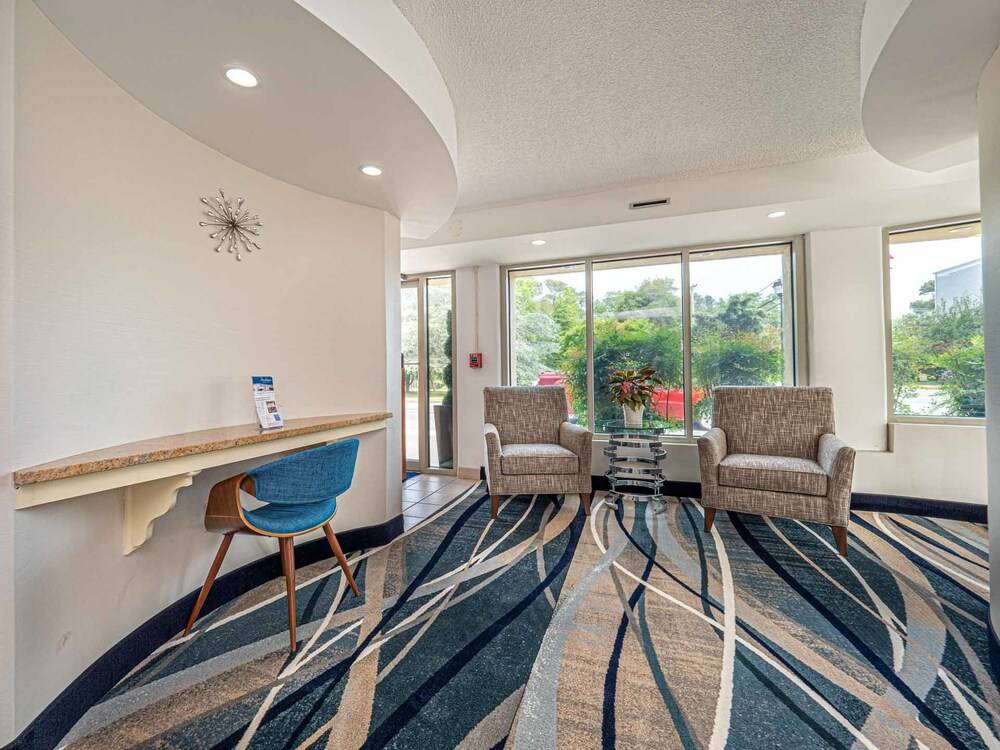 The Breakers Hotel & Suites - photo 5