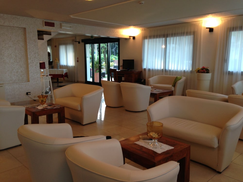 Hotel Centrale - last minute hotel in Cervia