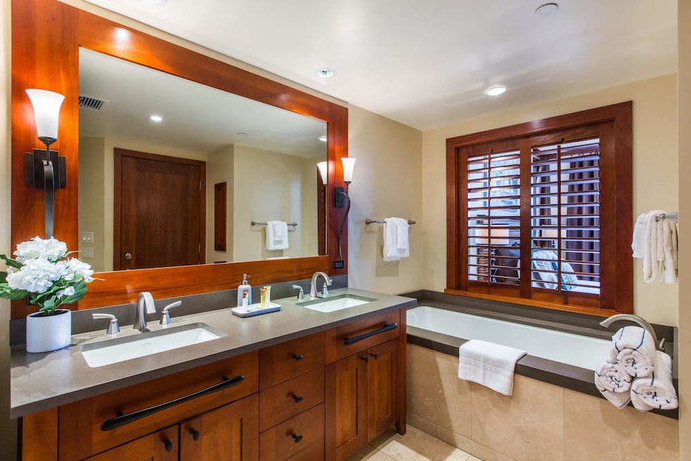 Two bedroom Villas at Ko Olina Beach Villas Resort - photo 67