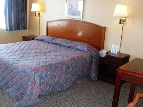 Western Ridge Motel - photo 19