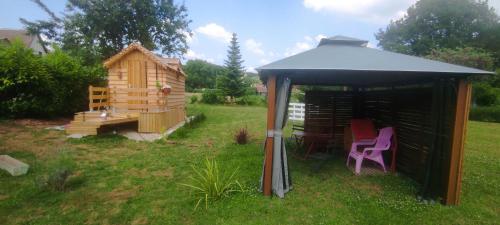 La Tiny de Lili - carbon neutral hotel in Draveil