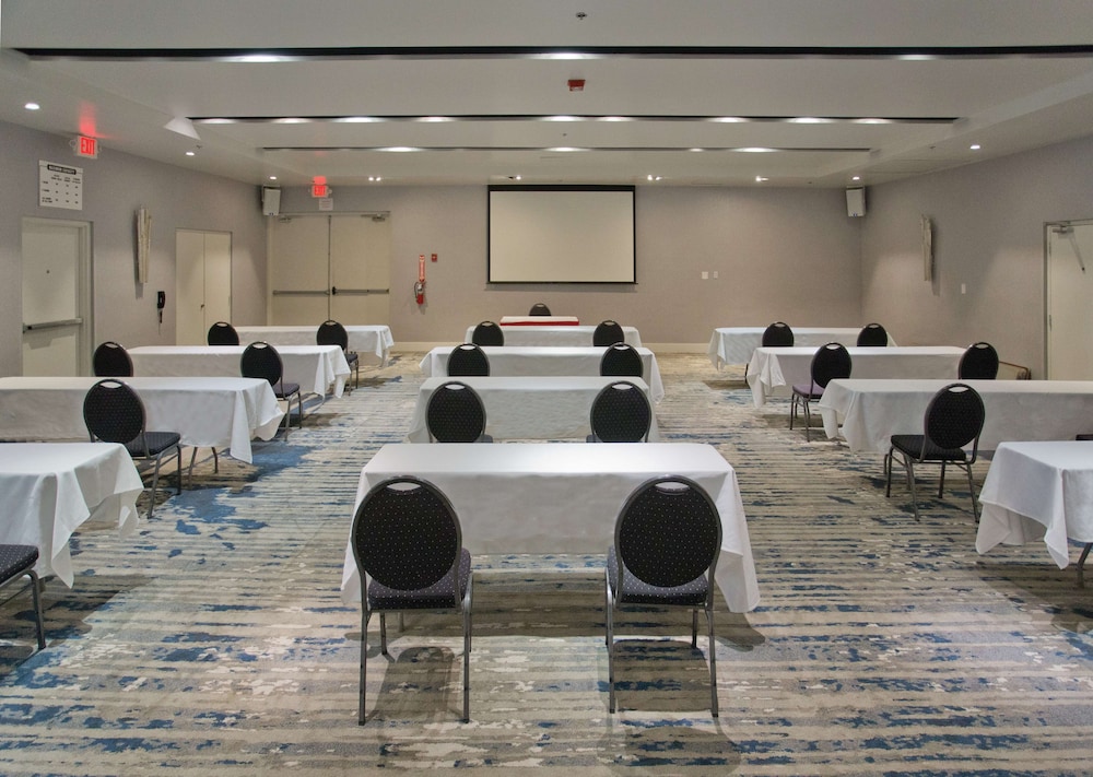 DoubleTree by Hilton Chico - photo 52