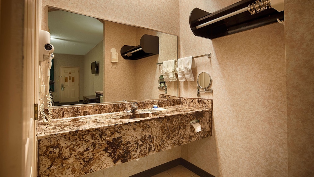 SureStay Hotel By Best Western Mission - photo 9