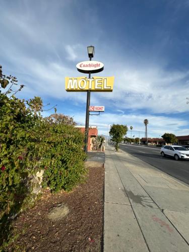 Coachlight Motel — Hemet