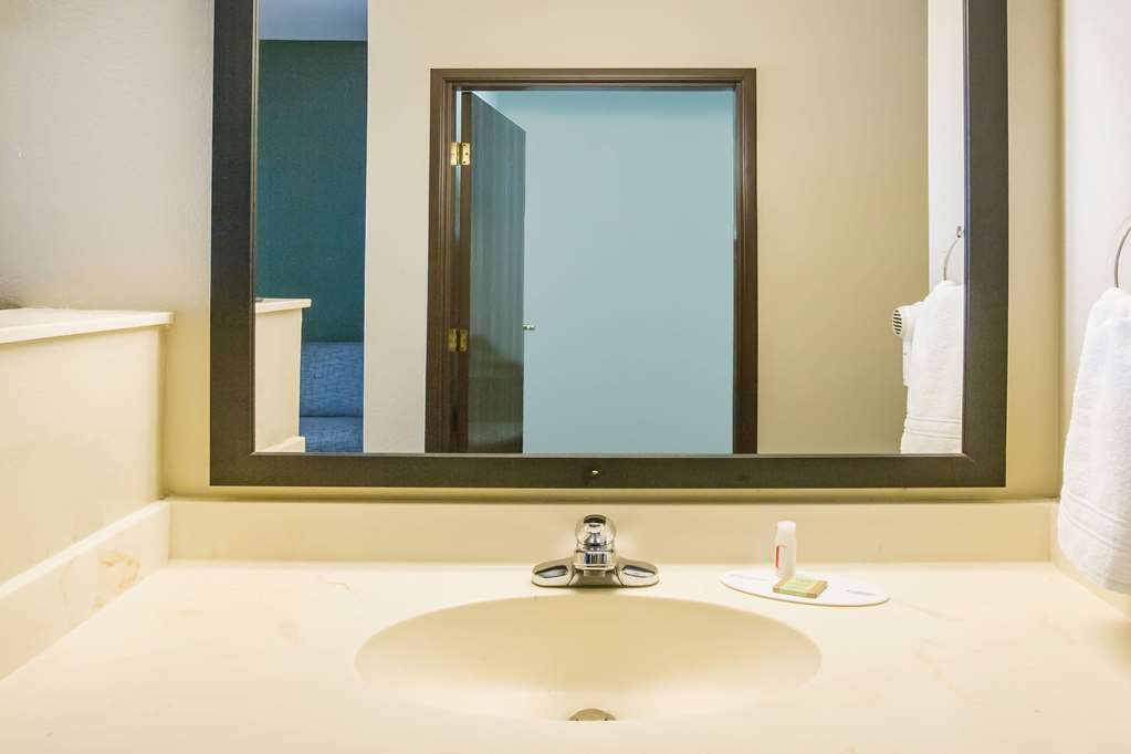 Super 8 by Wyndham Port Arthur Nederland Area - photo 8