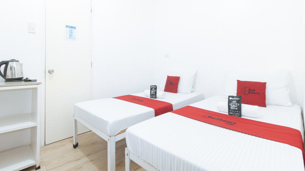 RedDoorz @ Pasay Centrale Hotel — Pasay — photo 4