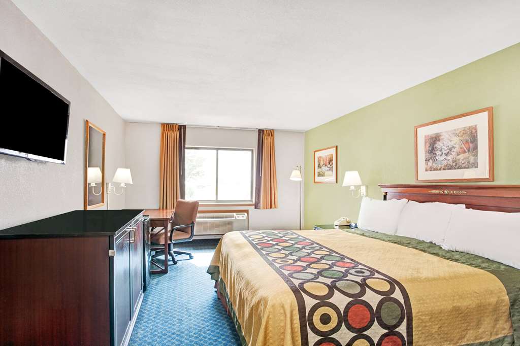 Super 8 by Wyndham West Memphis - photo 4