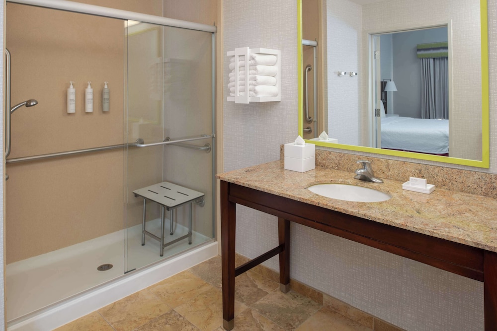 Hampton Inn & Suites Seattle Airport 28th Ave - photo 24