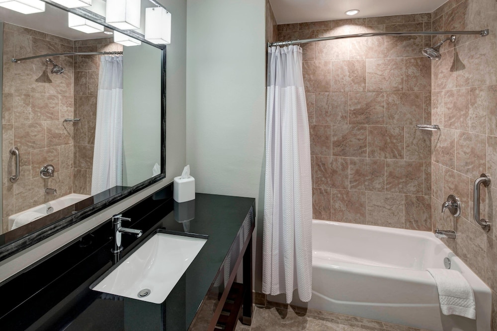 Courtyard by Marriott Dallas Plano Richardson - photo 43