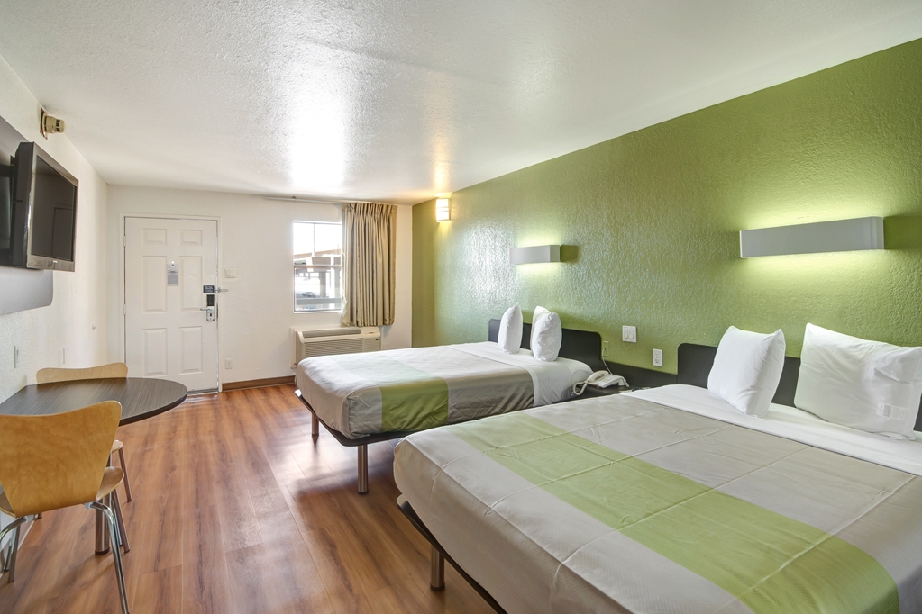 Motel 6 Dallas TX Forest Lane - photo 13