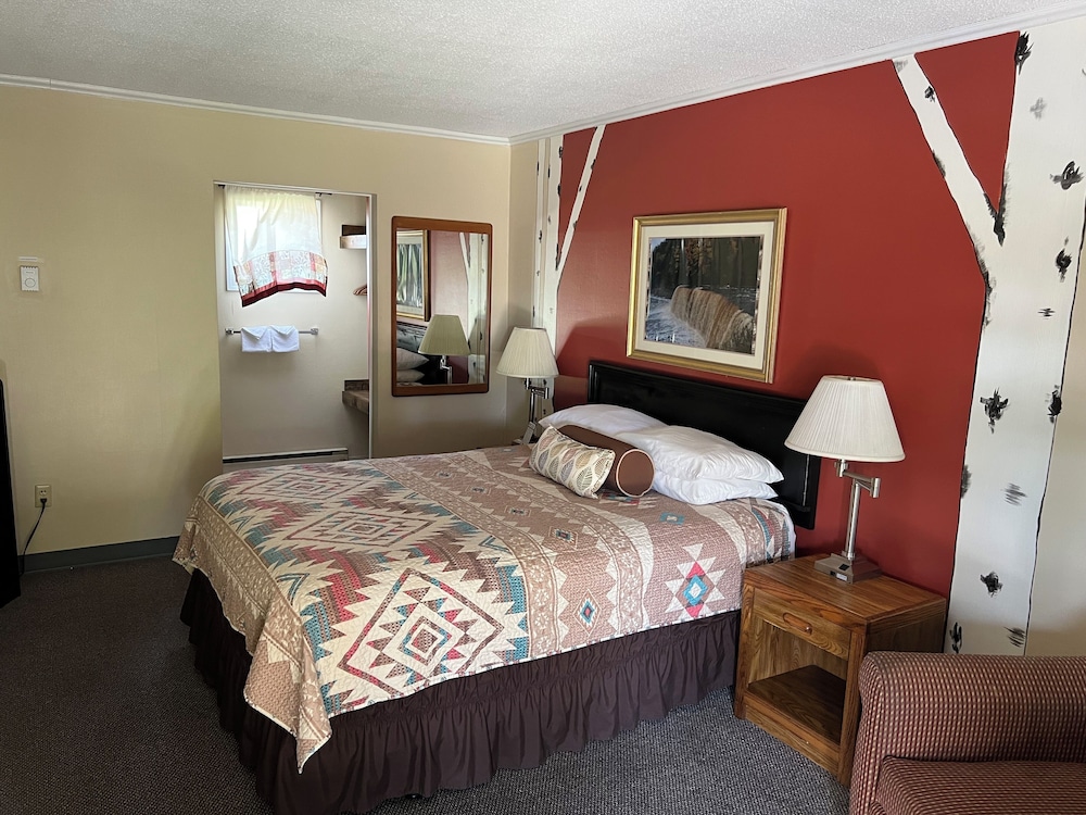Cedar Hill Lodge - photo 22