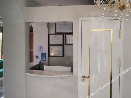 WhiteManor Hotel - carbon neutral hotel in Dali